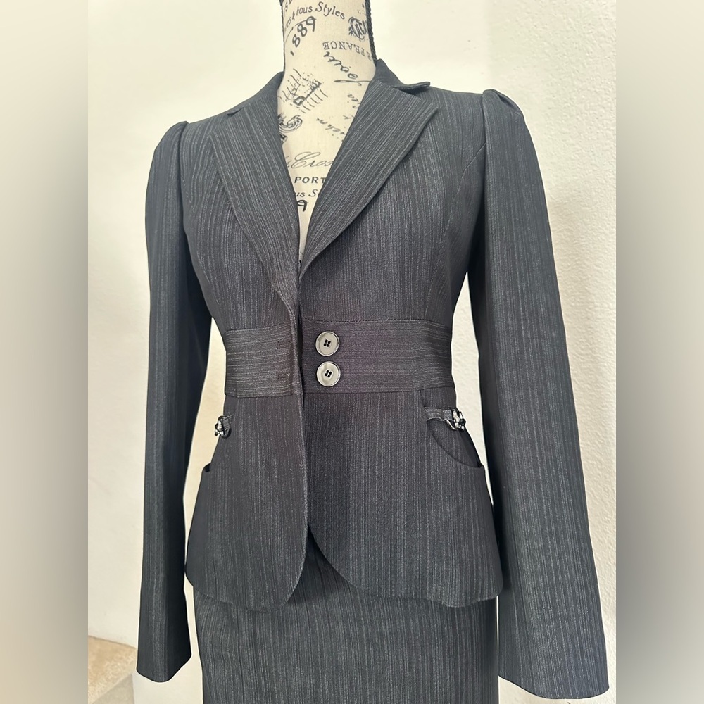 NWT Nine West Charcoal 2 pc Suit
